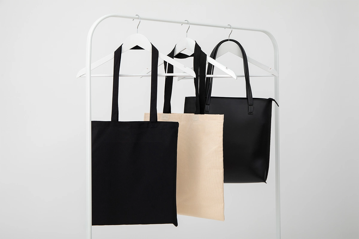 tote bags personalizadas num hanger